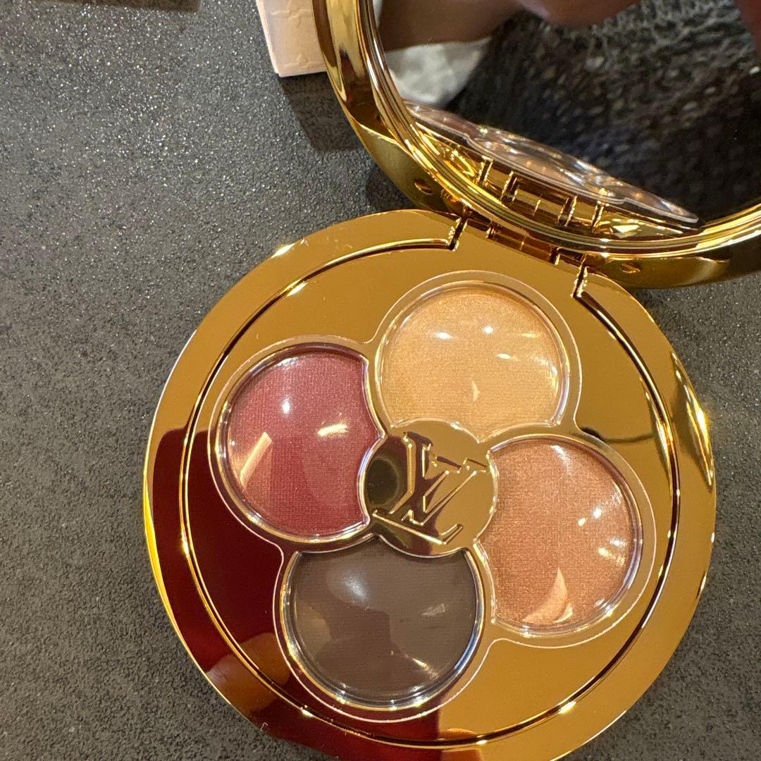 LOUIS VUITTON LV OMBRES アイシャドウ896