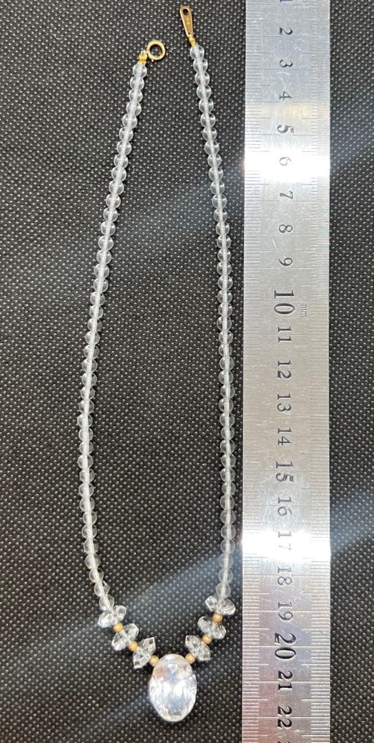 k18 カット水晶ネックレス　ペンダント金玉入り　金具18金　ネックレス