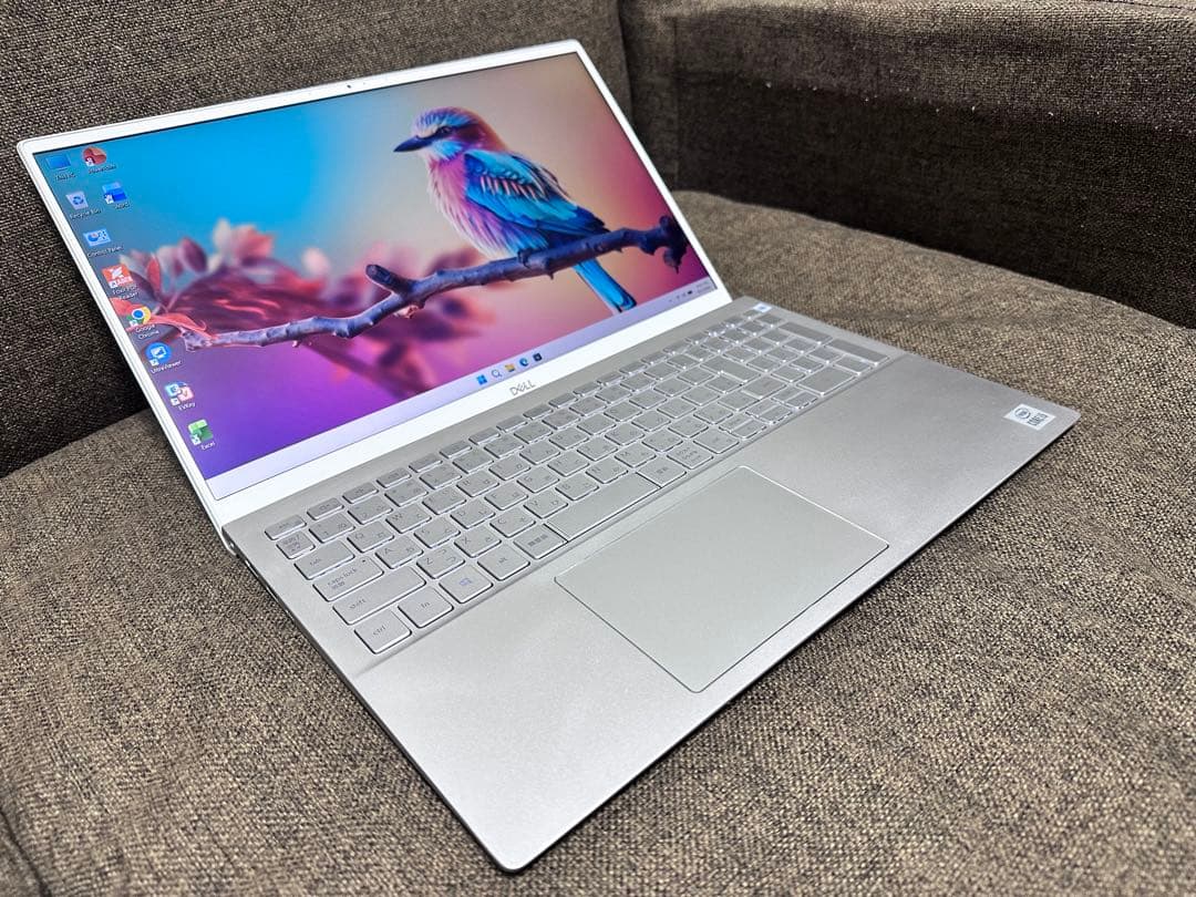 Dell Inspiron 15.6インチ シルバー ノートPC i5-10世代
