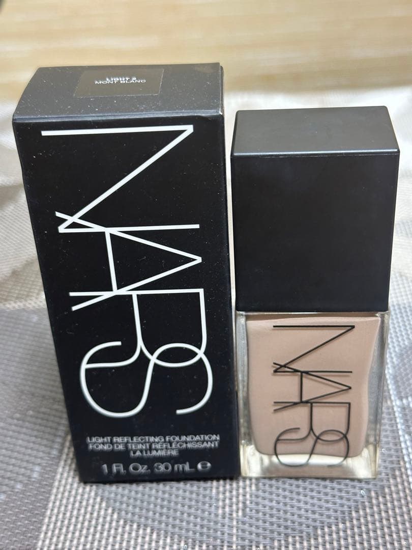 専用新品NARS ライトリフレクティング　ファンデーション　02166