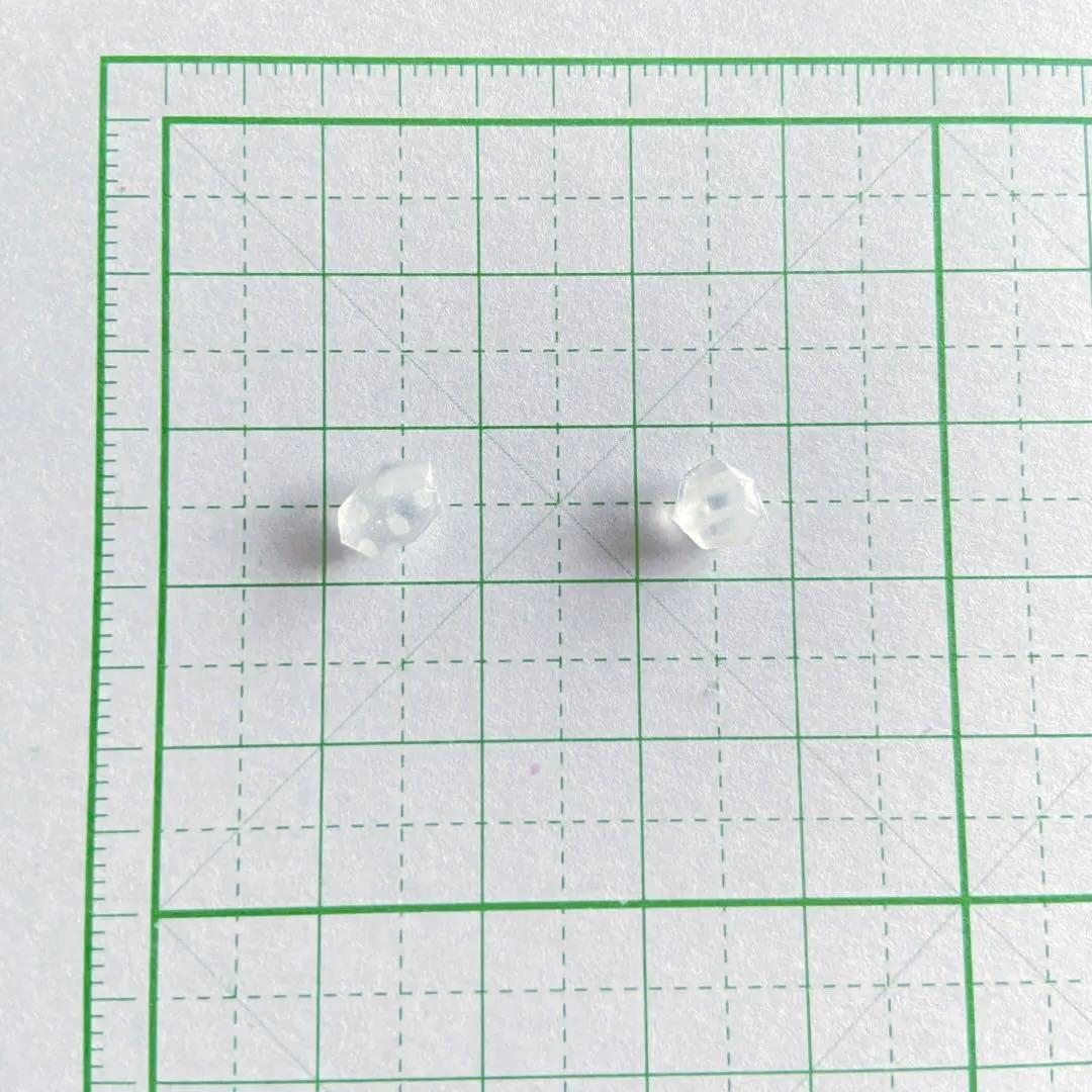 ピアス　シロトシロ　19