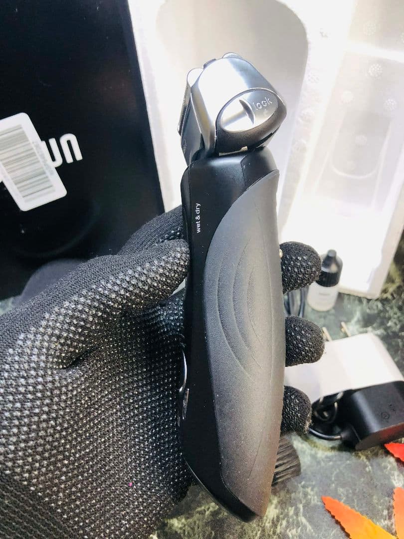 【未使用に近い】Braun Series 7 メンズ電気シェーバー