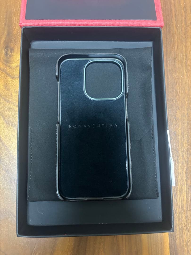 BONAVENTURA ボナベンチュラiPhone15 proケース グレージュ
