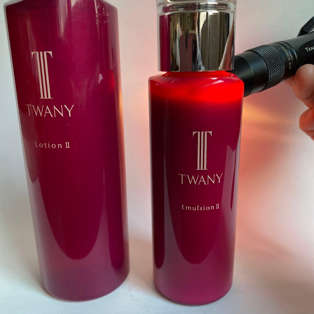 TWANY トワニー ローション NⅡ 180ml エマルジョンNⅡ 100ml