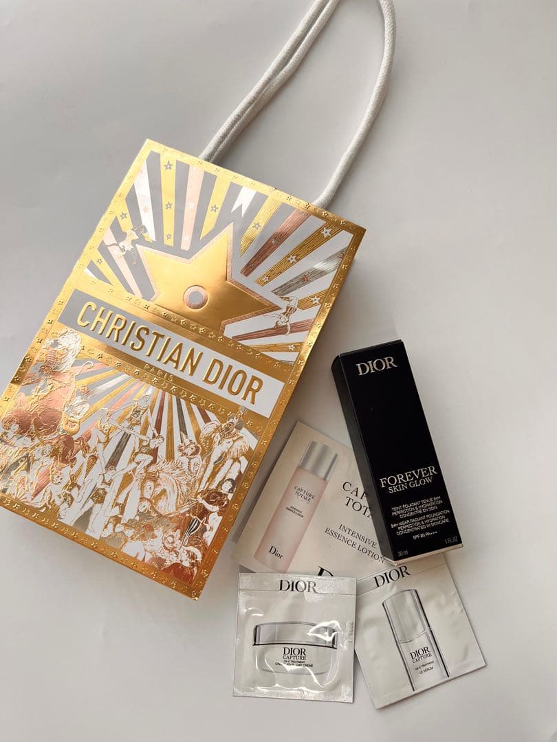 【新品未使用】ディオールスキンフォーエバーフルイドグロウ　2W 30mL