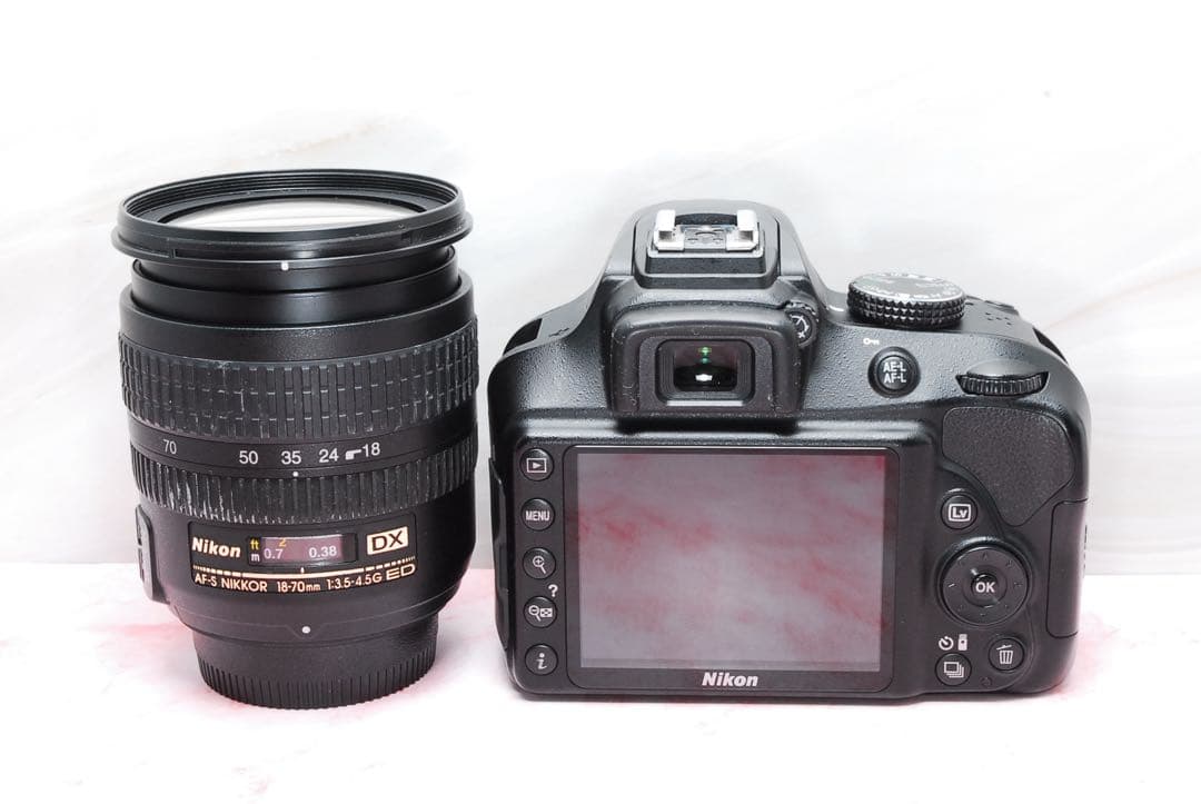 ちょっと訳あり❣️Nikon D3400 一眼レフカメラ シンプル操作