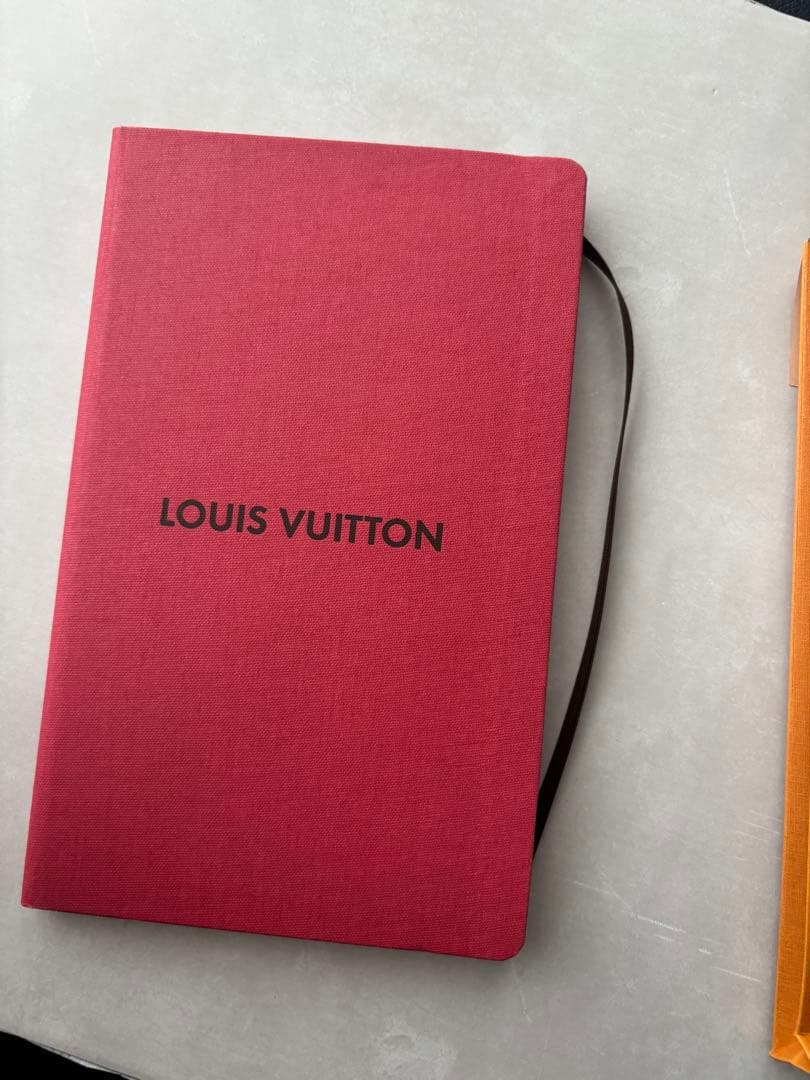 ルイヴィトン　レッド　ノート　Louis Vuitton　赤　メモ帳