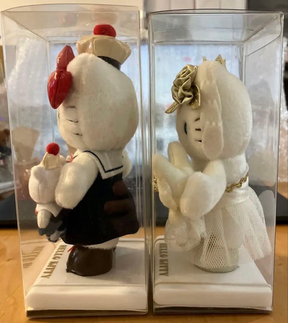 非売品　ハローキティ マンスリードール　２体セット③ ぬいぐるみ　レア