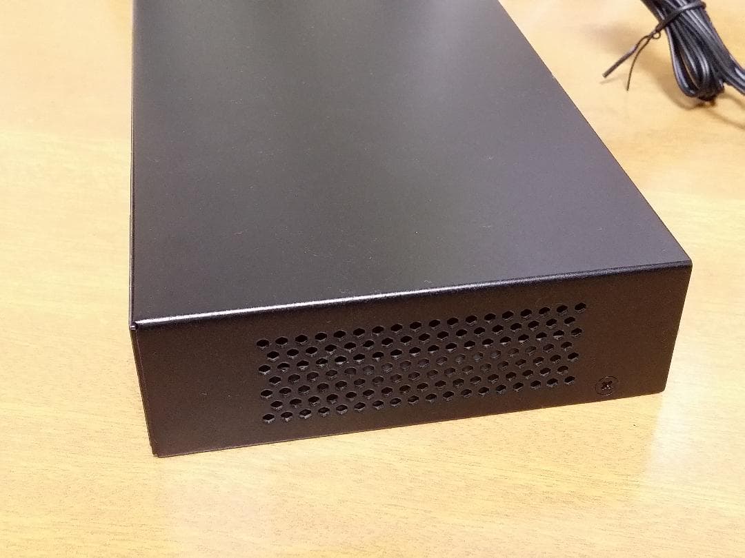 ELECOM　EHC-Q05MA-HJB　2.5G　5ポート　スイッチングハブ