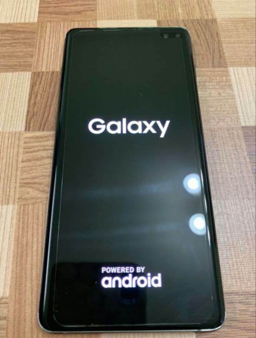 au Galaxy S10+ 本体
