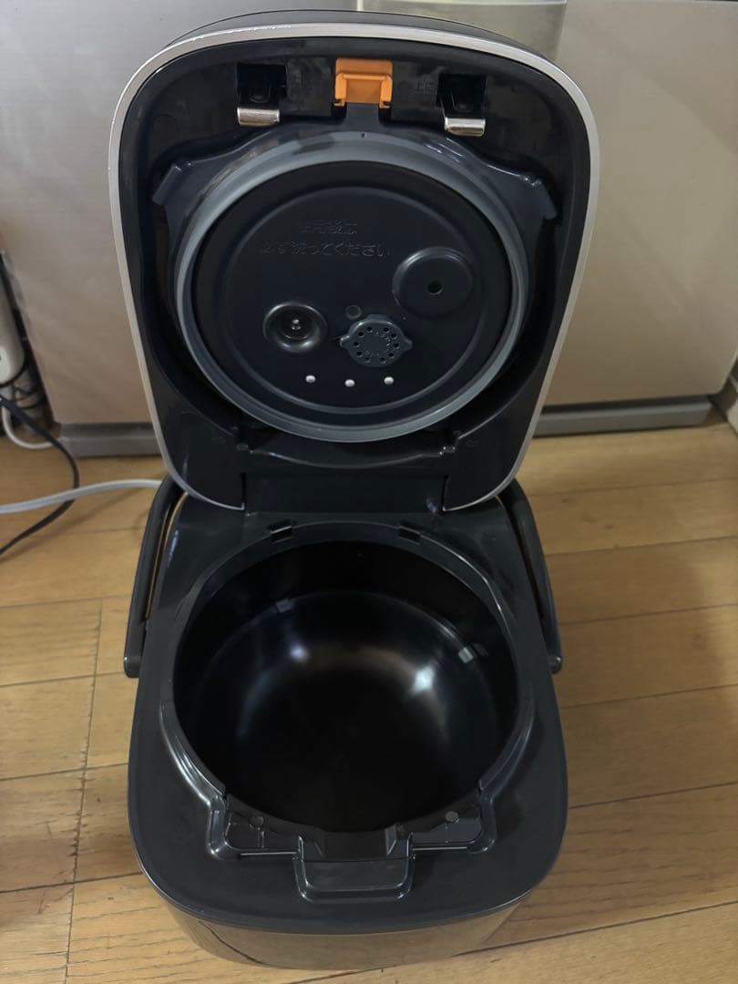 象印 極め炊き 圧力IH炊飯ジャーNW-JE10 -2022年製