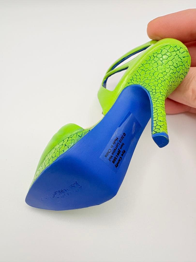 ロレインヴェイルの「Just the Right Shoe」シリーズミニチュア靴