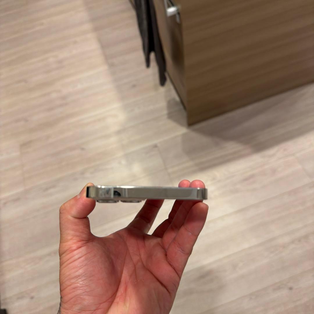 Apple iPhone 12 Pro Max512GBホワイト SIMフリー