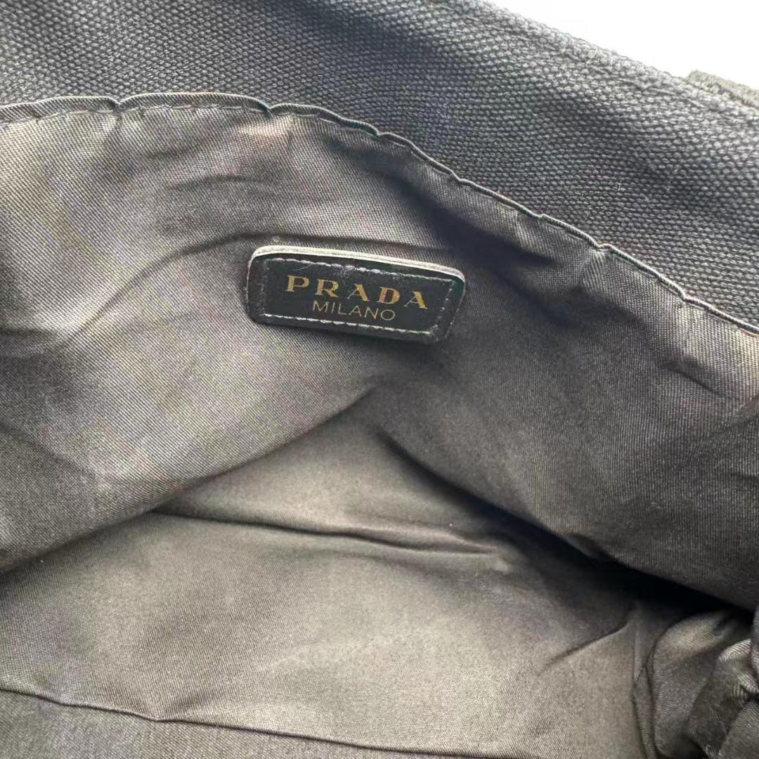 美品 PRADA ショルダーバッグ