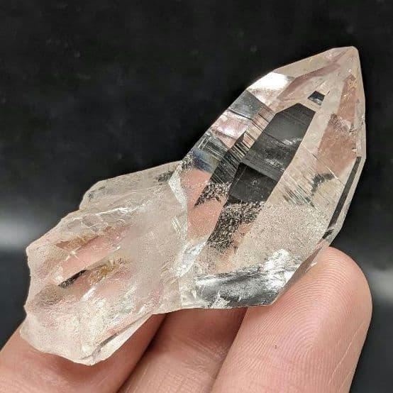 高品質　ガネッシュヒマール産　水晶　ポイント　E