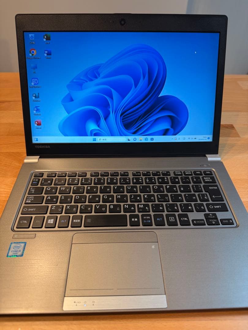 Toshiba Dynabook シルバー ノートPC