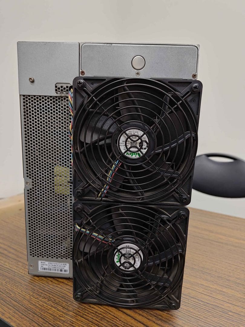 その他 Antminer S19 90T