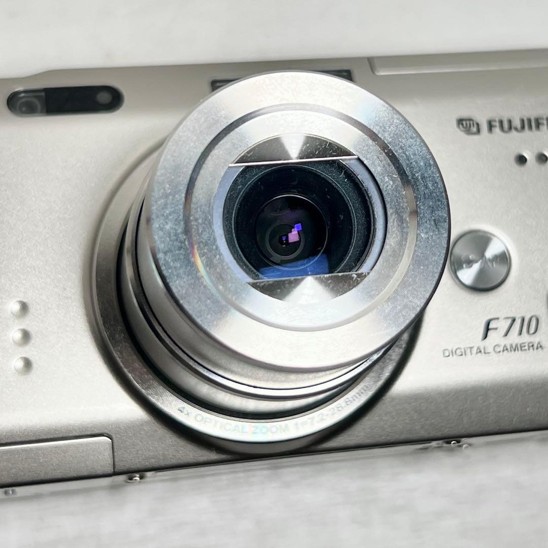 FUJIFILM FinePix F710 デジカメ　ジャンク