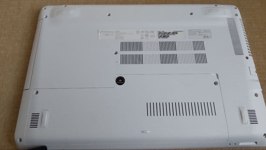 Windowsノート本体 GATEWAY NE574(N16Q2)
