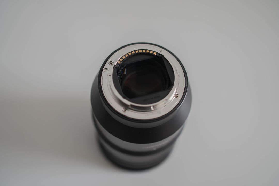 F2.8　ズームレンズ　 eマウント　24-70mm