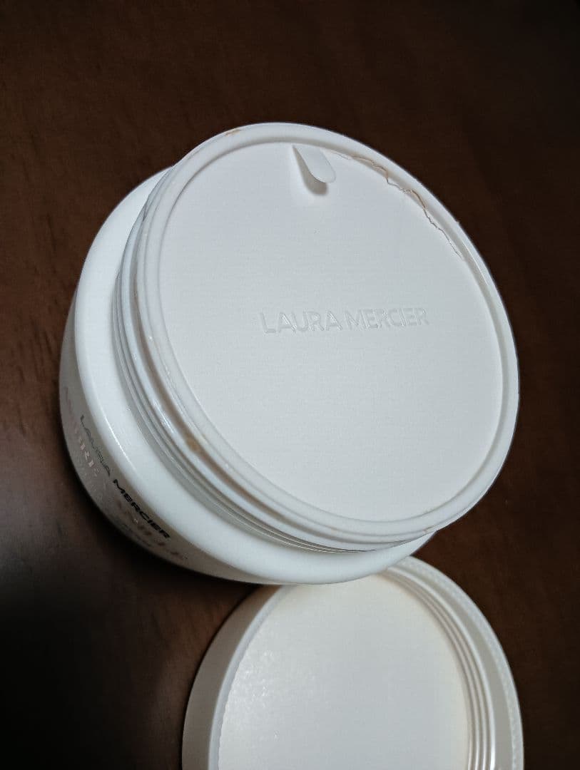 LAURA MERCIER アンバーバニラ　セラムボディクリーム 200ML