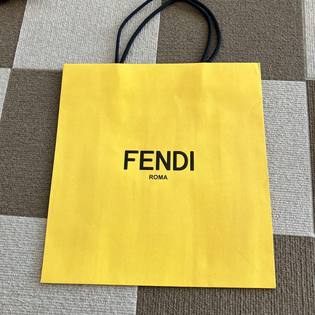 CHANEL6枚FENDI1枚バーバリー2枚