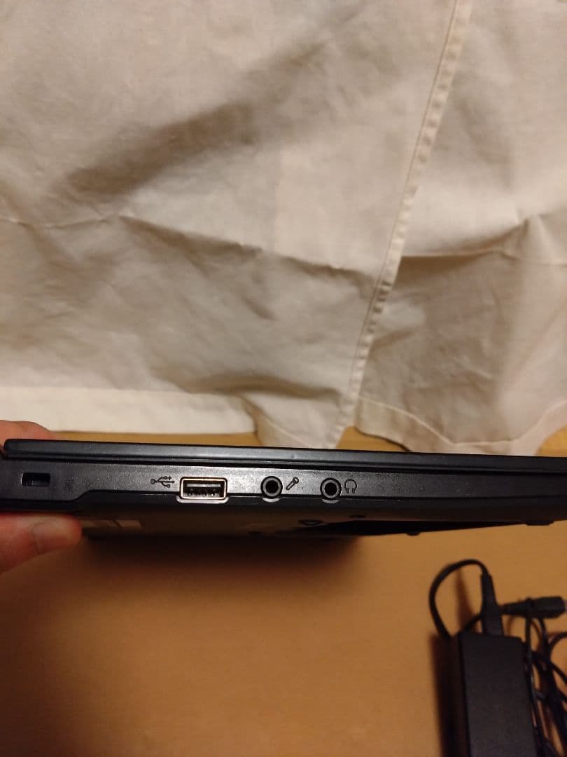 モバイルpcWin11 SSD＋HDD ※値交渉アリ注）1つ難有です