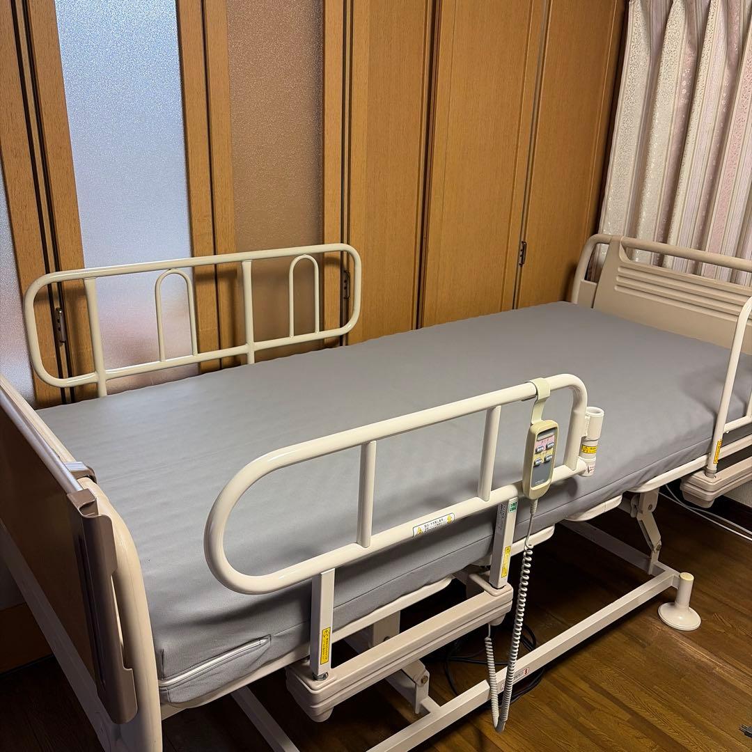 介護用ベッド　電動　引き取り限定