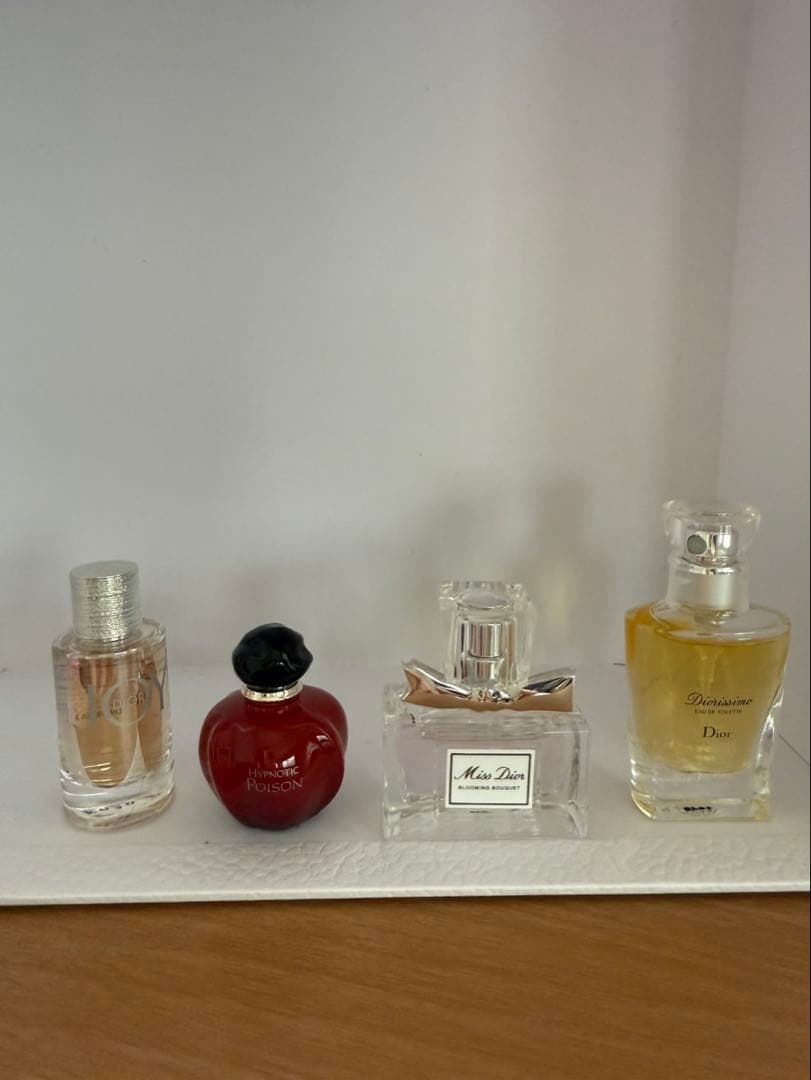 Dior 30 モンテーニュトラベルオファー コフレセット ミニ香水