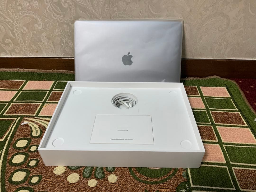 N*H様 Apple MacBook Air 13インチ シルバー