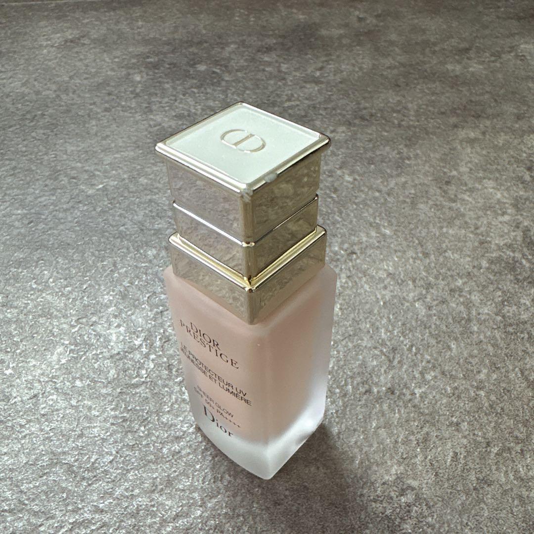 Dior プレステージ ホワイトルプロテクターUV ルミエールシアーグロー