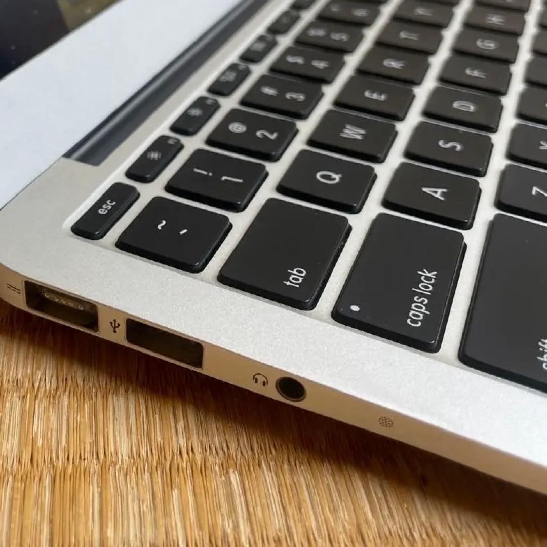 MacBook Air 11 2011 i5 128GB USキーボード