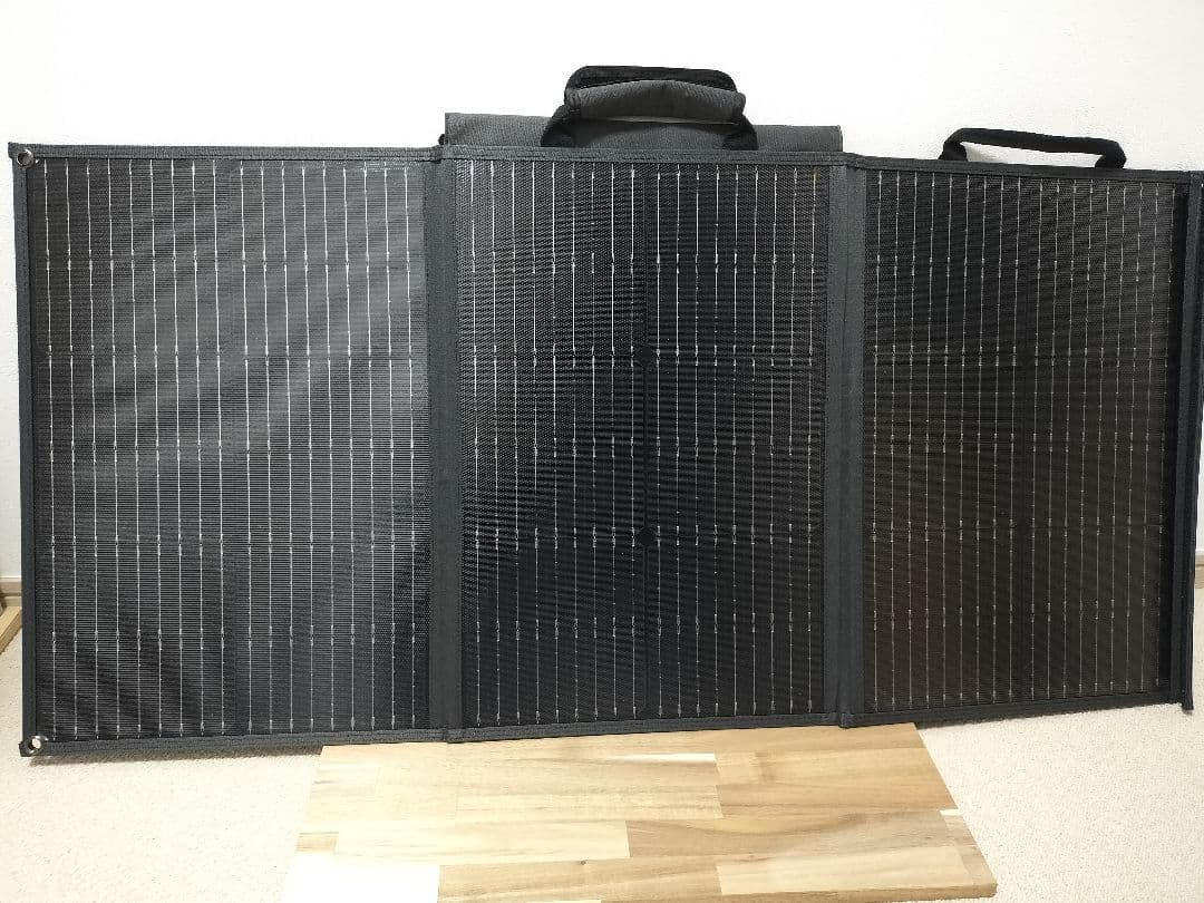 折り畳み式ソーラパネル　100W　Innopower S100