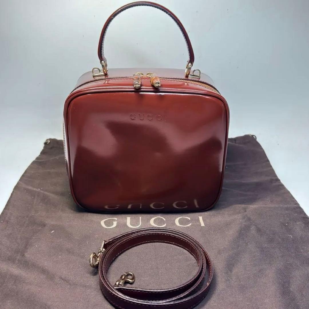 極美品グッチ2wayショルダーバニティバッグ　バンブーエナメルパテントレザー
