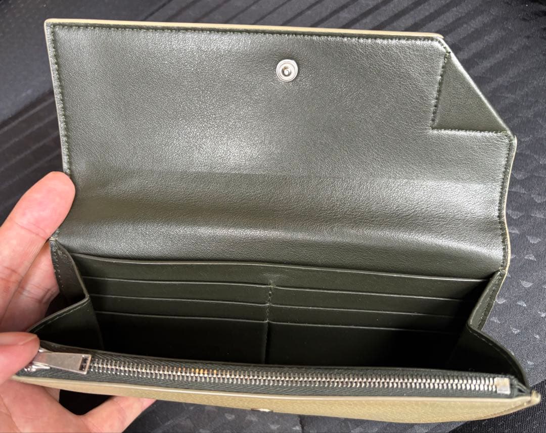 BOTTEGA VENETA ボッテガヴェネタ　ベージュレザー長財布