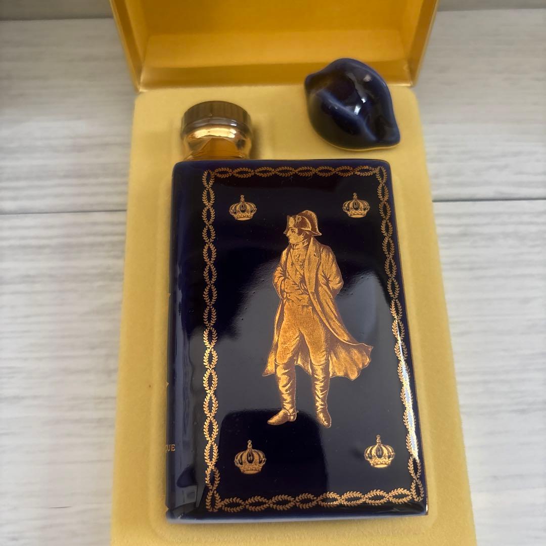 値下げ！【未開栓品】CAMUS ナポレオン ブック型陶器ボトル コニャック