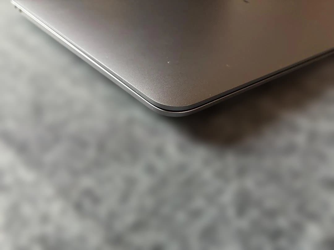 【極美品】MacBook Air M1 バッテリー100%/充放電32回