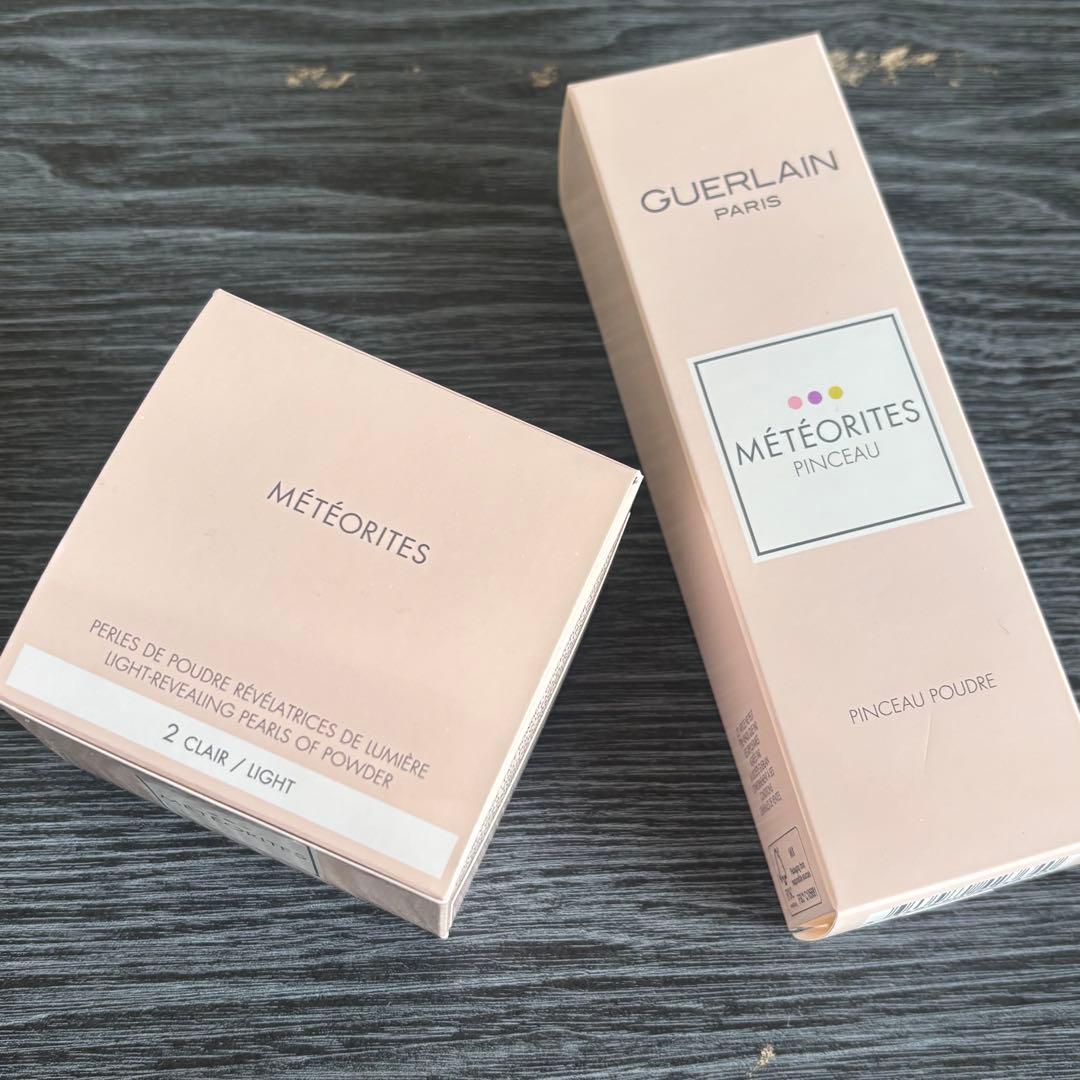 新品未使用GUERLAIN ゲラン　メテオリットビーユN°2 クリアーとブラシ