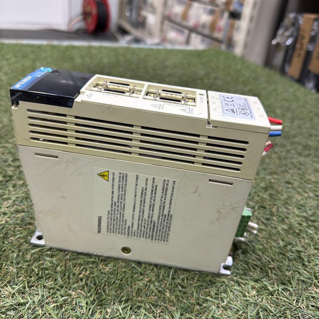 MITSUBISHI AC SERVO MR-J2S-20A AC サーボアンプ