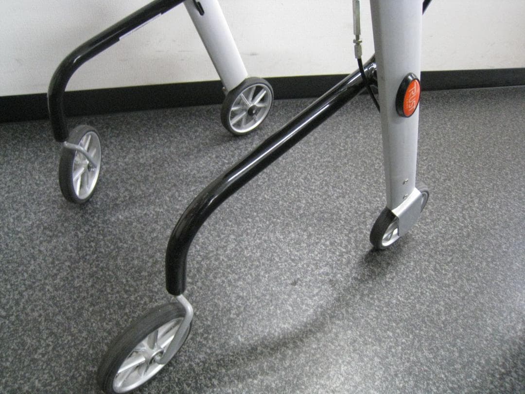 竹虎　室内向け 四輪歩行車 レッツゴーミニ 歩行車 歩行器 高齢者 ③