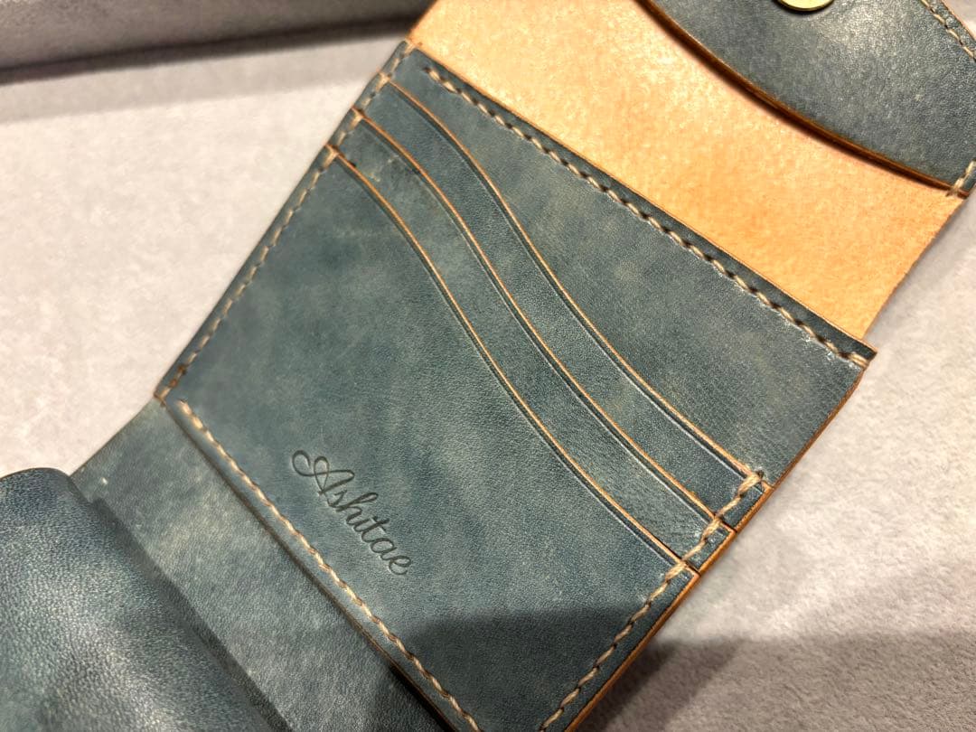 三つ折りウォレット　オリーブグリーン　財布