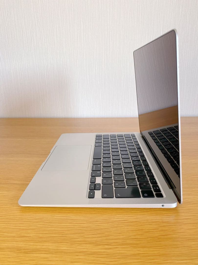 美品　Apple M1チップ MacBook Air 2020 本体
