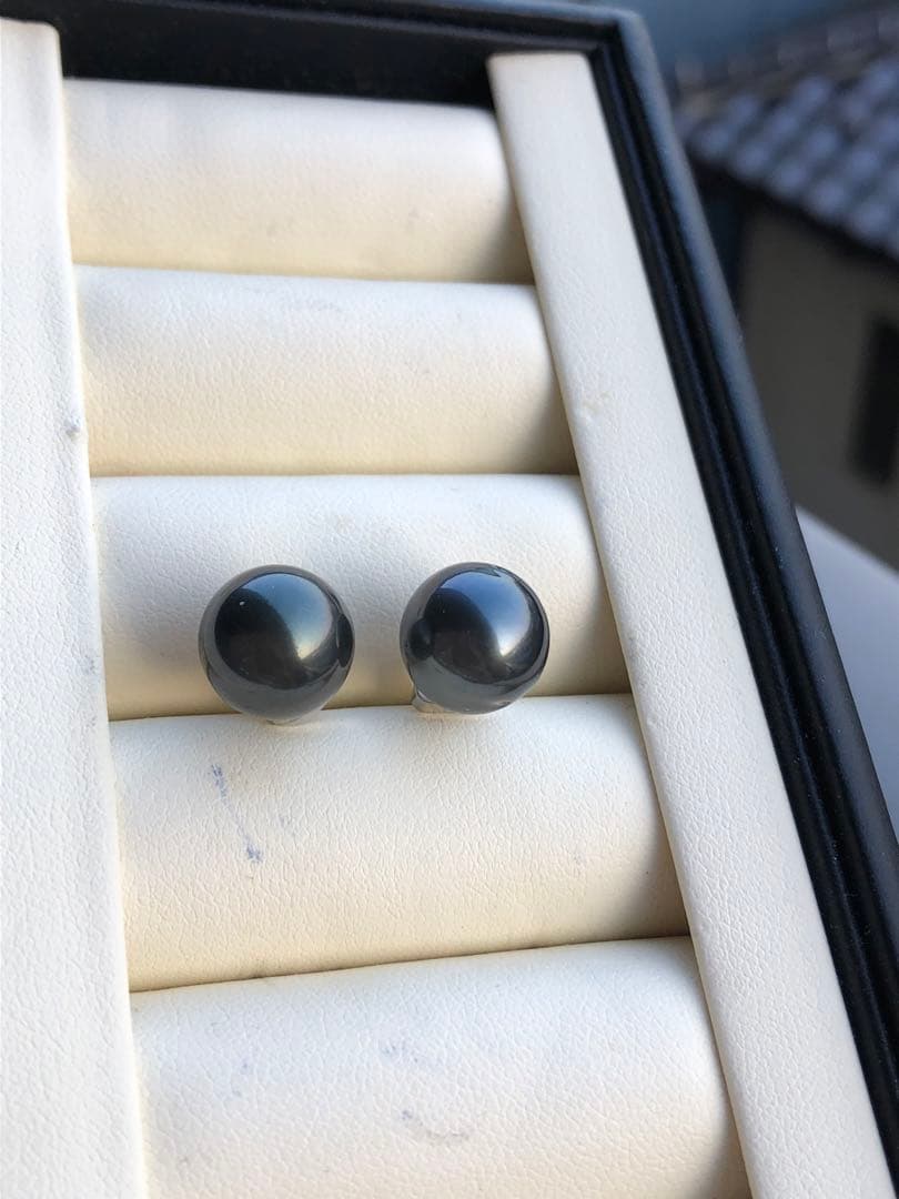 黒蝶真珠　ピアス　タヒチ産パールSA11