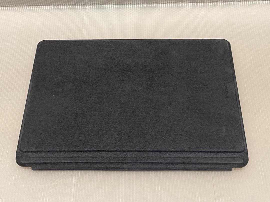 Surface Go 第一世代