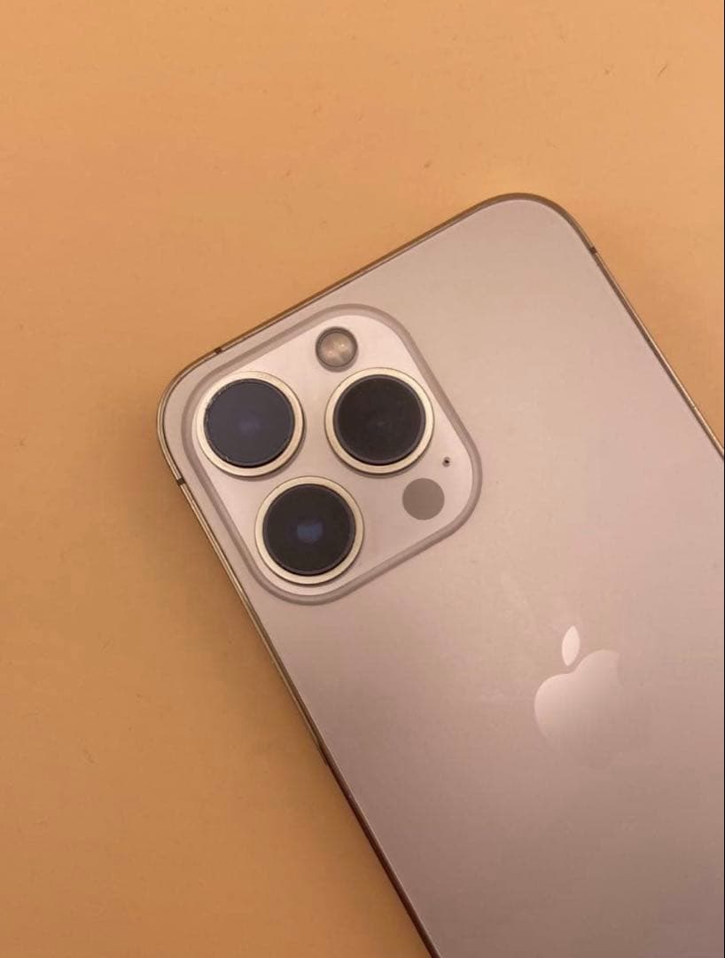 iphone 13pro 128GB ゴールド　バッテリー100%