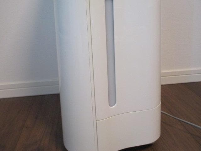 未使用品　シャープ　SHARP　加湿空気清浄機　プラズマクラスター　KC-D70