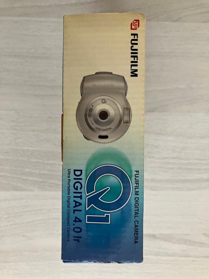 【希少・動作品・箱と説明書付】 FUJIFILM デジタルカメラ DQ-1