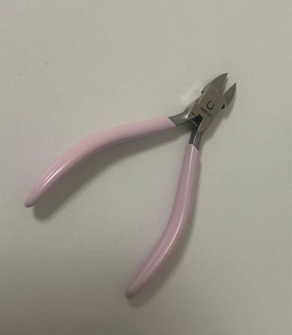 ネイル用品(椅子,筆,ビット,ニッパーなど)