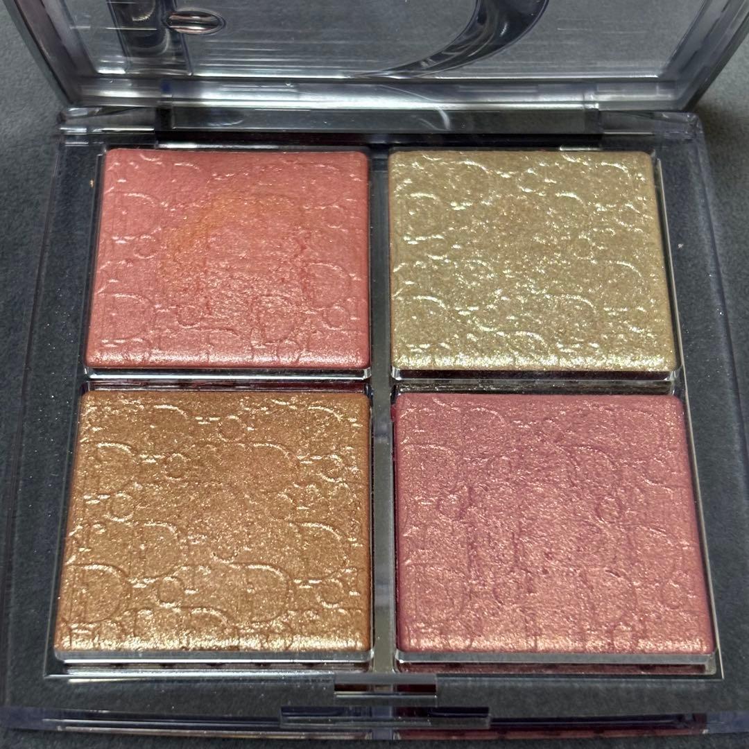 【ほぼ未使用品】Dior バックステージグロウマキシマイザーパレット003