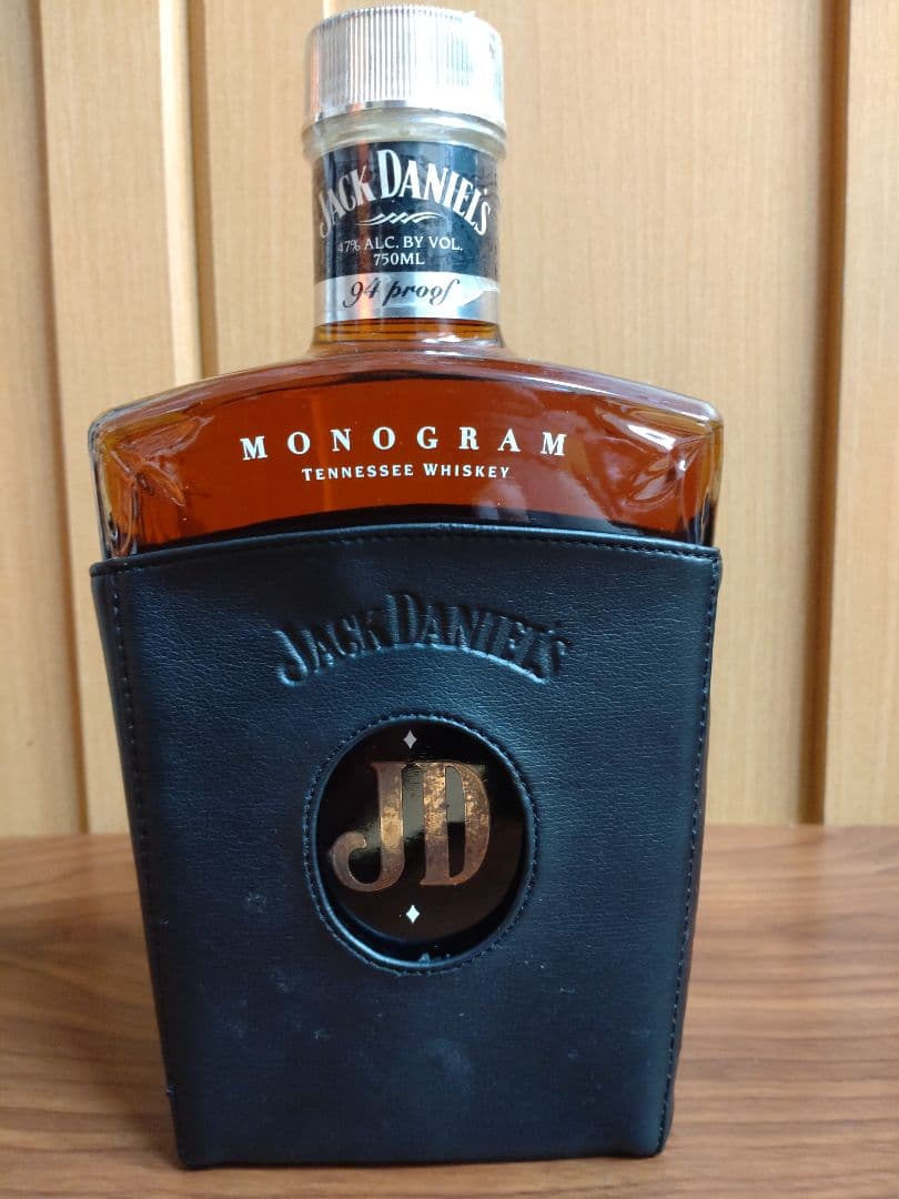 ジャックダニエル モノグラム 750ml　1980年代　金色溝ありキャップ